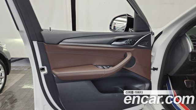 BMW X4 (G02) xDrive20i M Sport 2023 — фото 30
