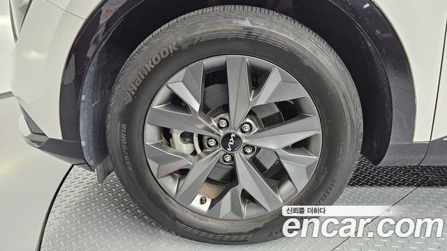 Kia Sportage (V) Gasoline 1.6 Turbo 2WD Nobleless 2022 — фото 5