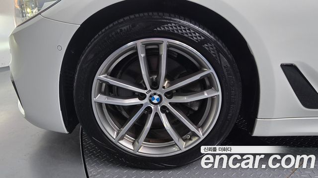 BMW 5 Series (G30) 520d xDrive M Sport Package Plus 2017 — фото 5