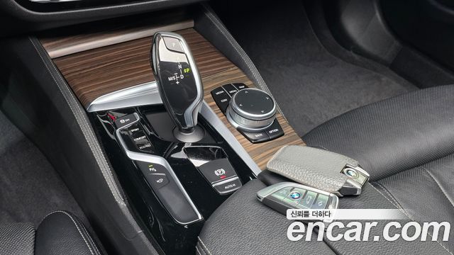BMW 5 Series (G30) 520d xDrive M Sport Package Plus 2017 — фото 9