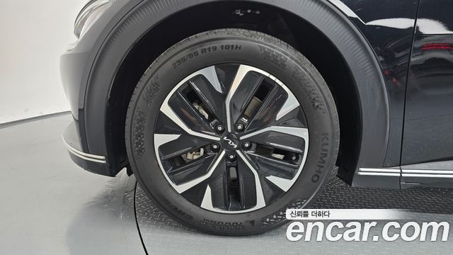 Kia EV6 Long Range Air 2023 — фото 5