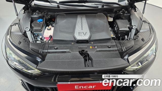 Kia EV6 Long Range Air 2023 — фото 6