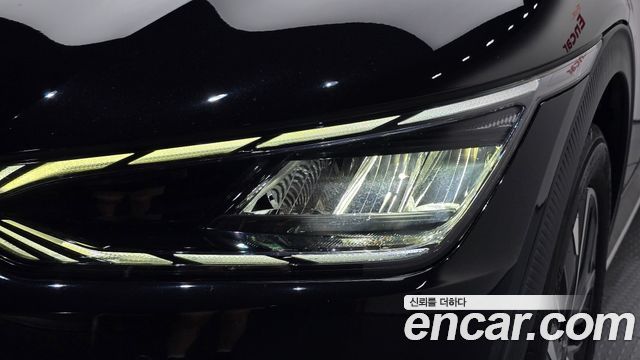 Kia EV6 Long Range Air 2023 — фото 28