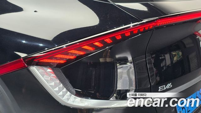 Kia EV6 Long Range Air 2023 — фото 29
