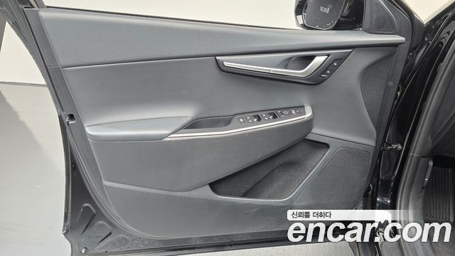 Kia EV6 Long Range Air 2023 — фото 30