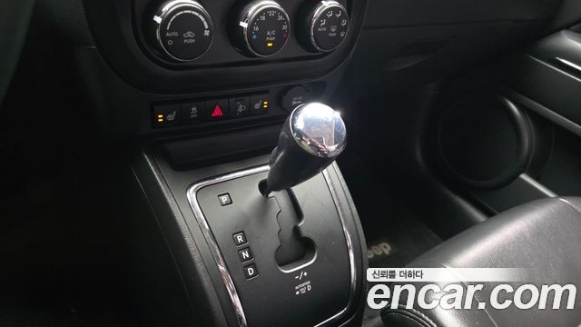 Jeep Compass 2.4 Limited 1st 2012 — фото 9
