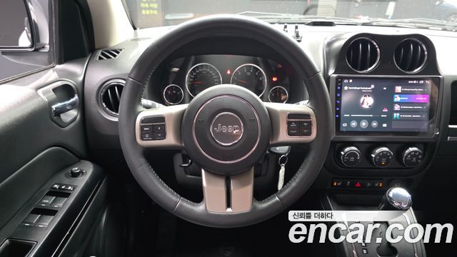 Jeep Compass 2.4 Limited 1st 2012 — фото 13