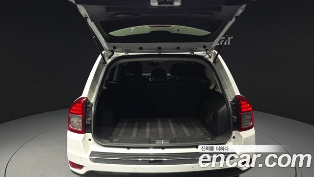 Jeep Compass 2.4 Limited 1st 2012 — фото 20