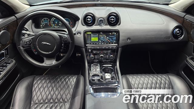 Jaguar XJ 3.0D XJ50 LWB X351 2019 — фото 7