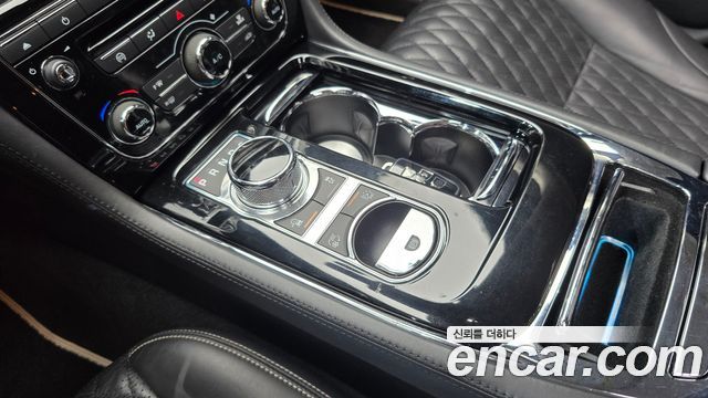 Jaguar XJ 3.0D XJ50 LWB X351 2019 — фото 9