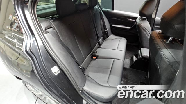 BMW 1 Series (F20) 118d Sport 5Door 2015 — фото 11