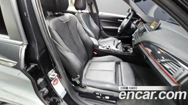 BMW 1 Series (F20) 118d Sport 5Door 2015 — фото 17