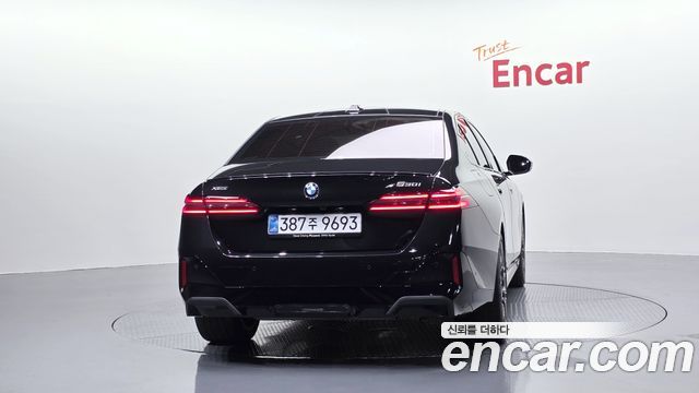 BMW 5 Series (G60) 530i xDrive M Sport Pro Special Edition 2026 — фото 4