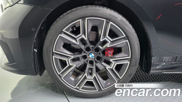 BMW 5 Series (G60) 530i xDrive M Sport Pro Special Edition 2026 — фото 5