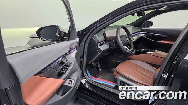 BMW 5 Series (G60) 530i xDrive M Sport Pro Special Edition 2026 — фото 10