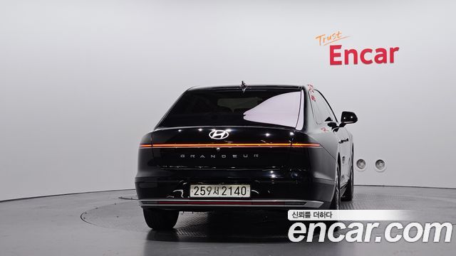 Hyundai Grandeur (GN7) 2,5 Gasoline 2WD Premium 2023 — фото 4