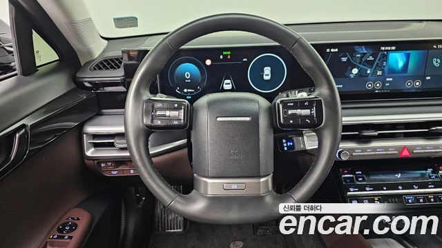 Hyundai Grandeur (GN7) 2,5 Gasoline 2WD Premium 2023 — фото 13