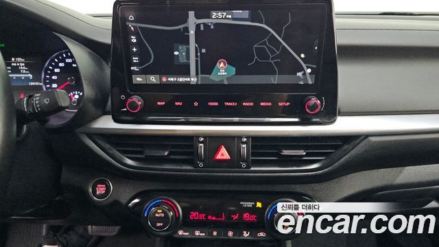 Kia K3 (II) 1.6 Prestige 2022 — фото 16