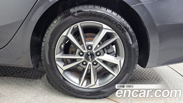 Kia K3 (II) 1.6 Prestige 2022 — фото 21