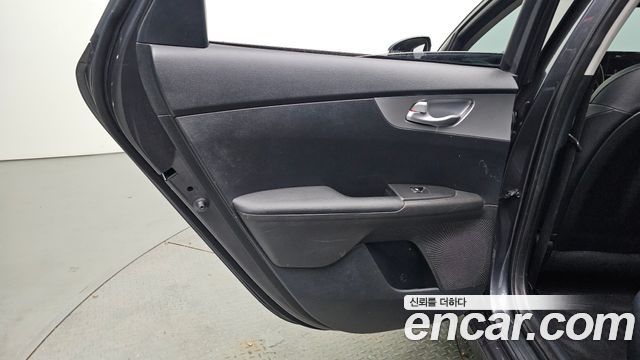 Kia K3 (II) 1.6 Prestige 2022 — фото 25