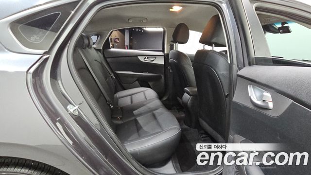 Kia K3 (II) 1.6 Prestige 2022 — фото 26