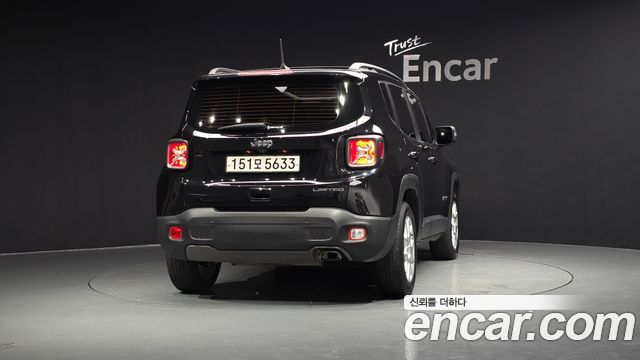 Jeep Renegade 2.4 Limited 2021 — фото 4