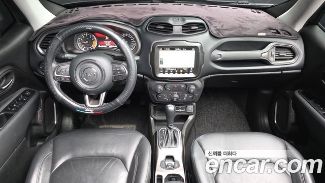 Jeep Renegade 2.4 Limited 2021 — фото 7