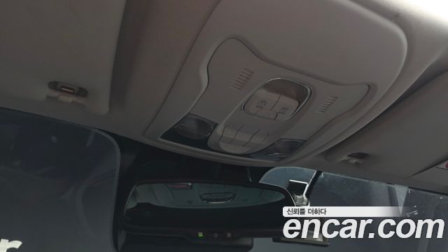 Jeep Renegade 2.4 Limited 2021 — фото 23