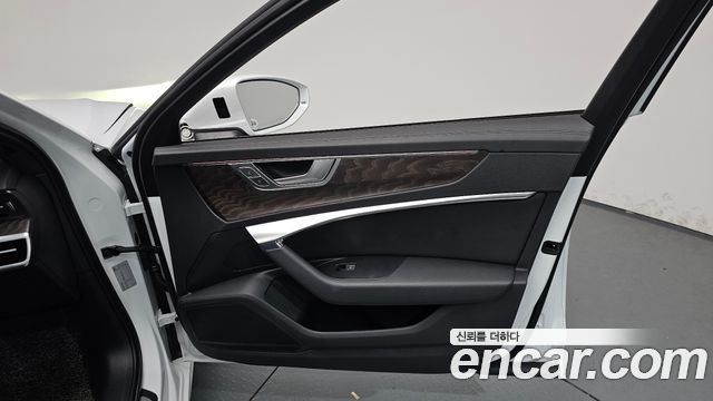 Audi A6 (C8) 45 TFSI Premium 2021 — фото 24