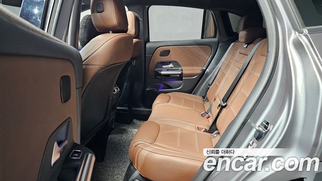 Mercedes-Benz GLA-Class (H247) GLA45 AMG 4MATIC+ 2022 — фото 12