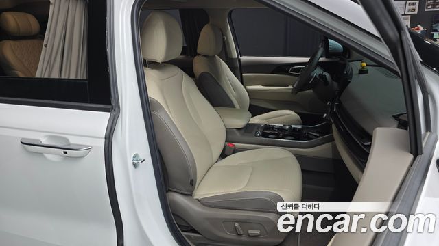 Kia Carnival (IV) HEV 4-Seater Hi Limousine Signature 2024 — фото 12