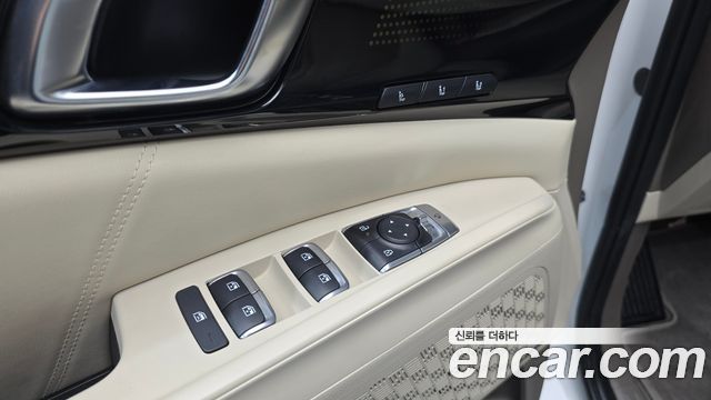 Kia Carnival (IV) HEV 4-Seater Hi Limousine Signature 2024 — фото 14