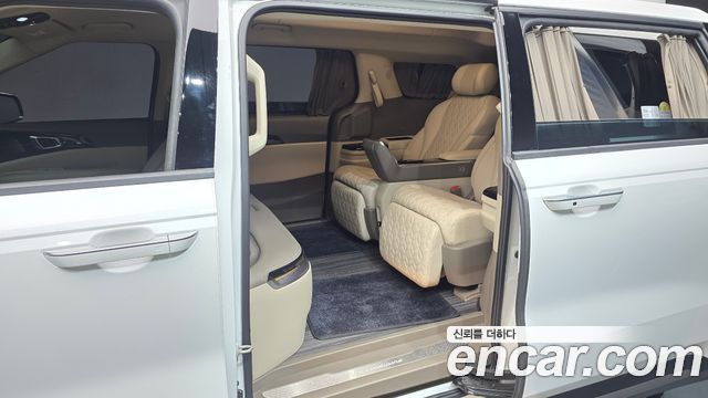 Kia Carnival (IV) HEV 4-Seater Hi Limousine Signature 2024 — фото 26