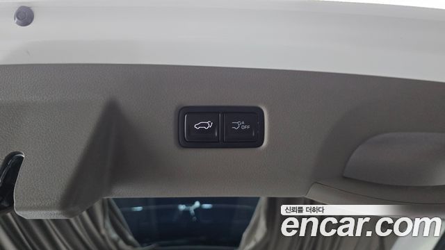 Kia Carnival (IV) HEV 4-Seater Hi Limousine Signature 2024 — фото 33