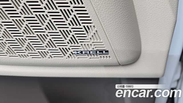 Kia Carnival (IV) HEV 4-Seater Hi Limousine Signature 2024 — фото 35