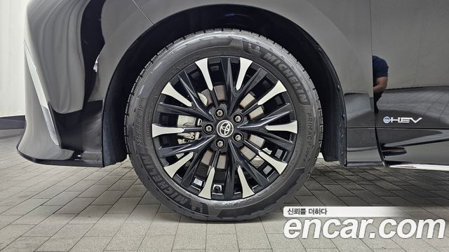 Toyota Alphard (IV) 2.5 HEV Executive AWD 2024 — фото 5