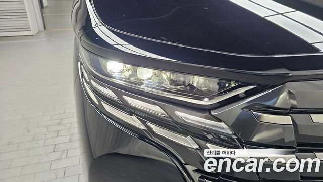 Toyota Alphard (IV) 2.5 HEV Executive AWD 2024 — фото 22