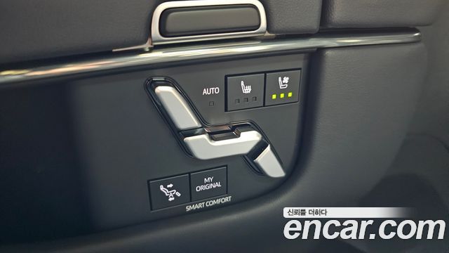 Toyota Alphard (IV) 2.5 HEV Executive AWD 2024 — фото 32