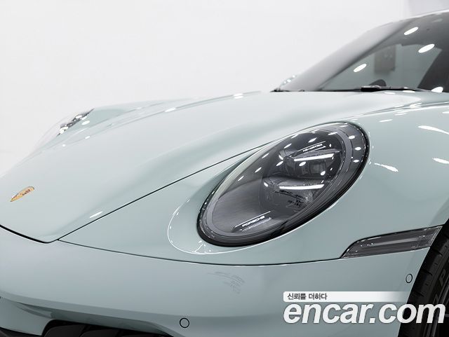Porsche 911 (992) Carrera 4 GTS 2025 — фото 15