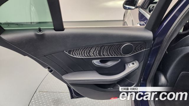 Mercedes-Benz C-Class (W205) C220 d 4MATIC AMG Line 2019 — фото 25