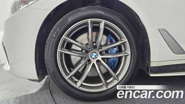 BMW 5 Series (G30) 530i xDrive M Sport Package Plus 2018 — фото 5