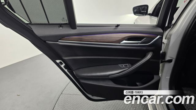 BMW 5 Series (G30) 530i xDrive M Sport Package Plus 2018 — фото 25