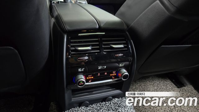 BMW 5 Series (G30) 530i xDrive M Sport Package Plus 2018 — фото 28