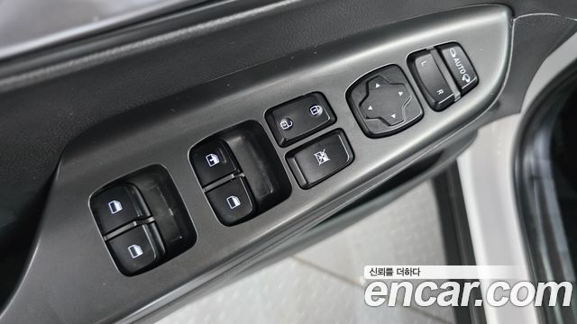 Hyundai Kona Gasoline 1.6 Turbo 2WD Smart 2021 — фото 12