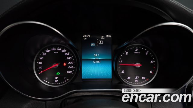 Mercedes-Benz C-Class (W205) C220 d 4MATIC Exclusive 2019 — фото 8