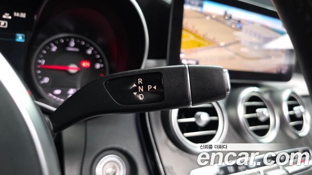 Mercedes-Benz C-Class (W205) C220 d 4MATIC Exclusive 2019 — фото 9