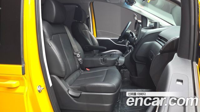 Hyundai Staria L3.5  Kinder Safety Car 11-Seater 2025 — фото 26