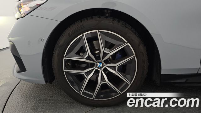 BMW 5 Series (G60) 523d M Sport 2025 — фото 5
