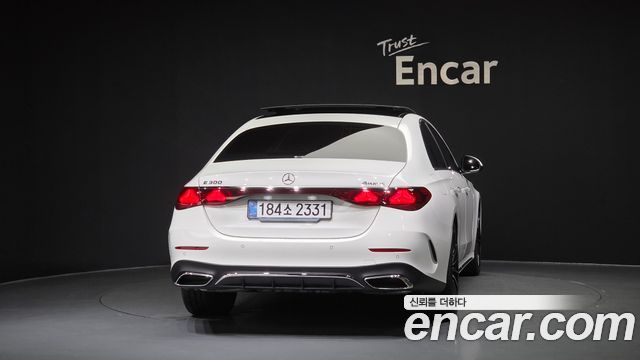 Mercedes-Benz E-Class (W214) E200 AMG Line 2026 — фото 4