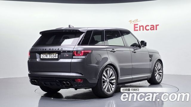 Land Rover Range Rover Sport (II) 5.0 SVR 2017 — фото 2